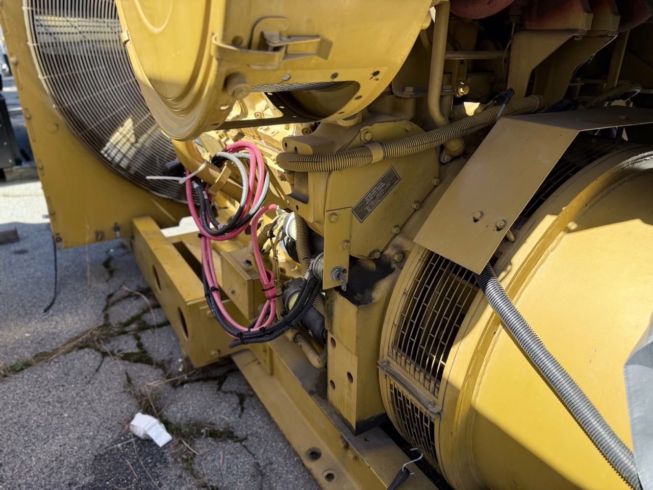 725 kW CAT Open Skid Diesel Generators