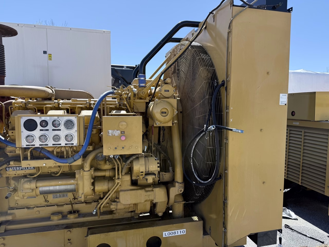 725 kW CAT Open Skid Diesel Generators