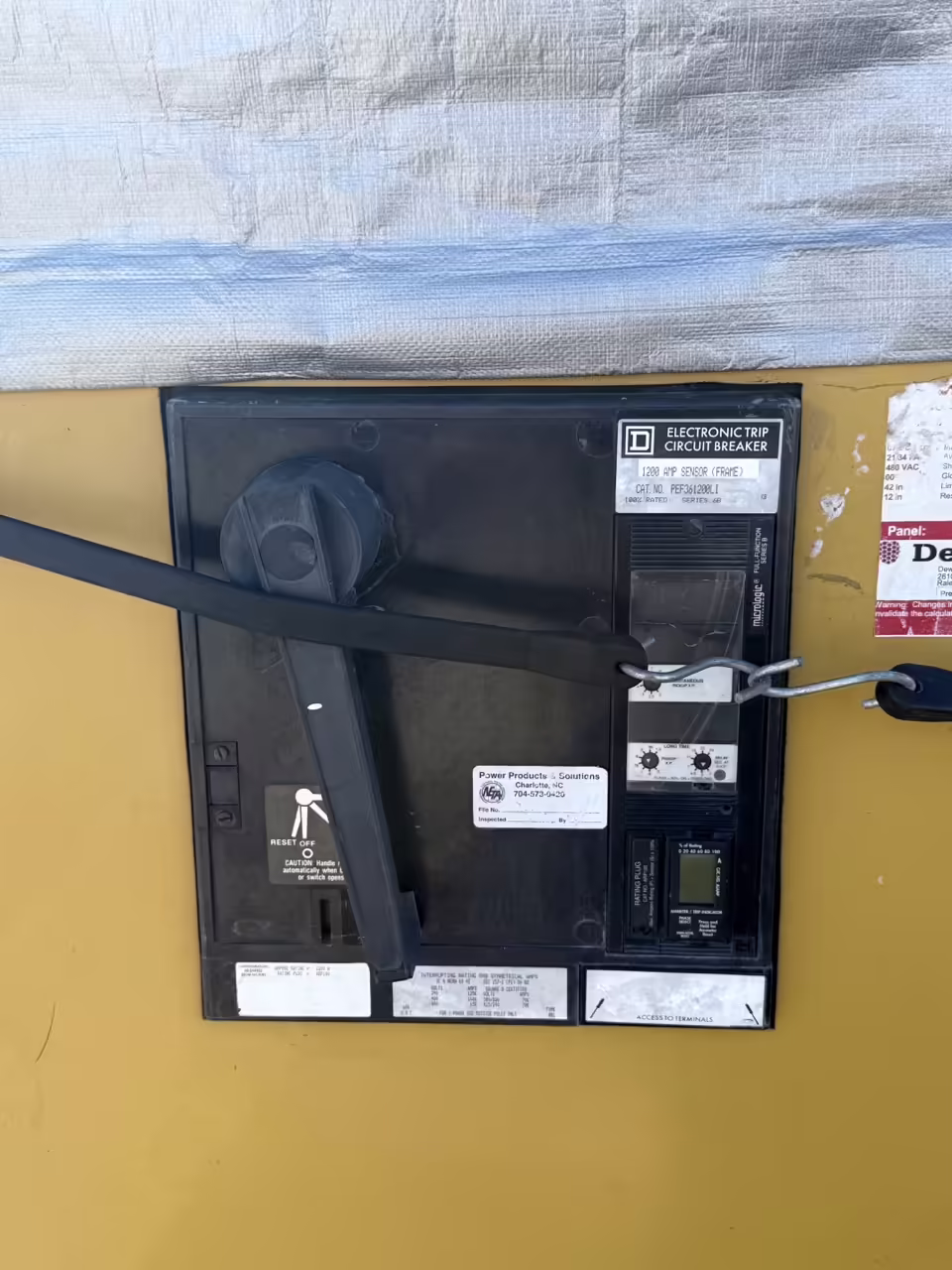 CAT 72k Breaker