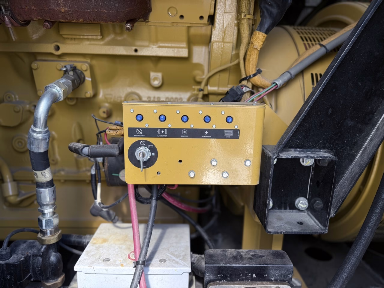 1000 kW CAT Diesel Generator electrical switch