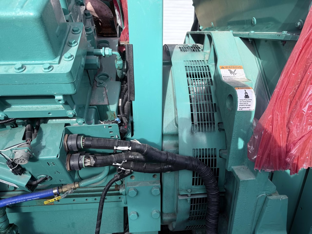 2250 kW Cummins Open Skid Diesel Generator top view with fan vent