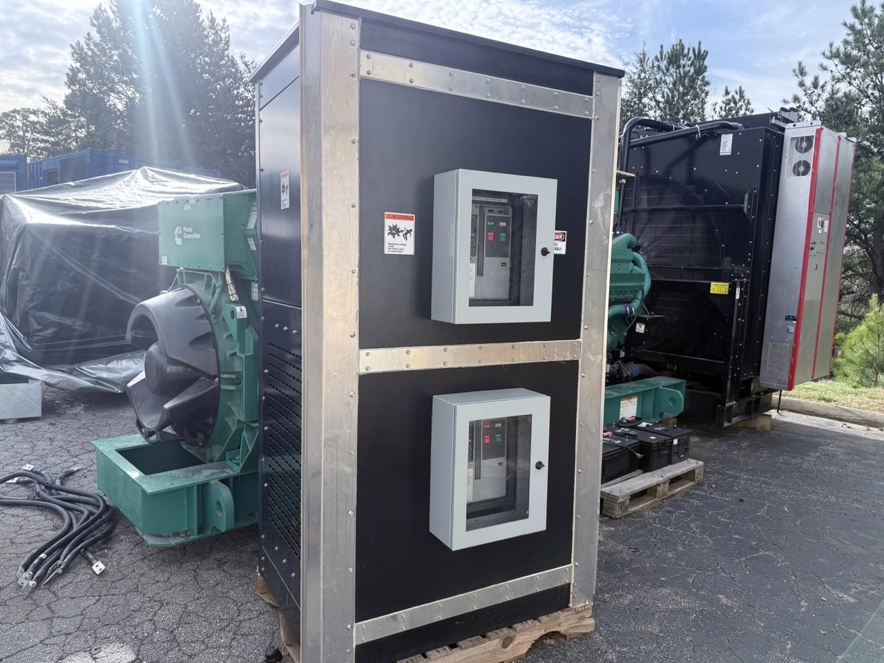 2250 kW Cummins Open Skid Diesel Generator switchgear