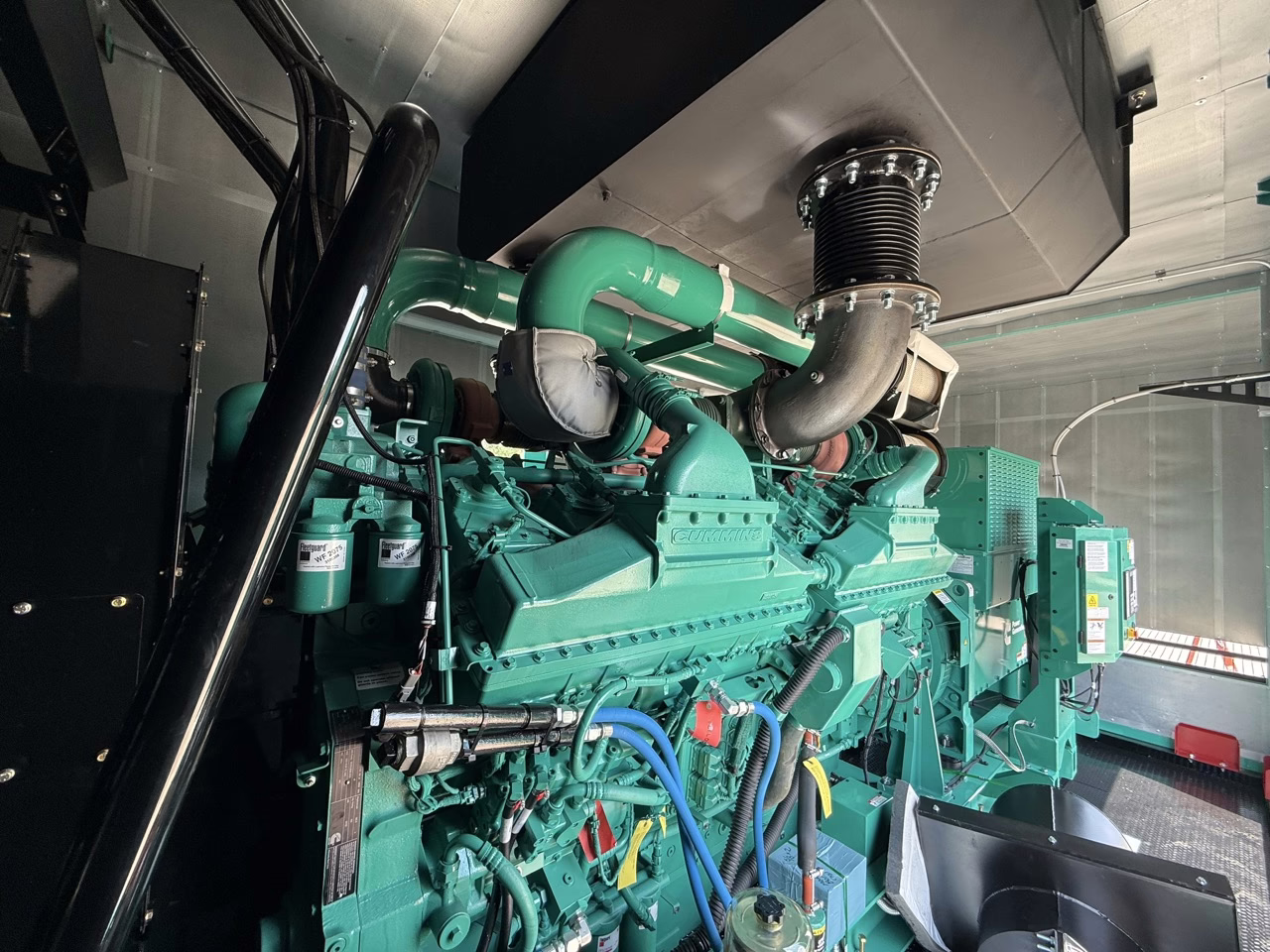 Cummins 25000 DQKAN Generator