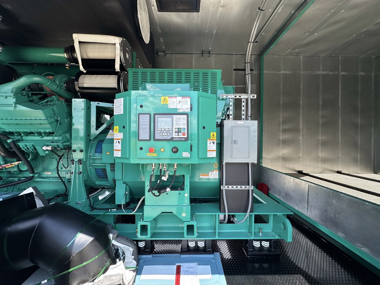 Cummins 25000 DQKAN Generator